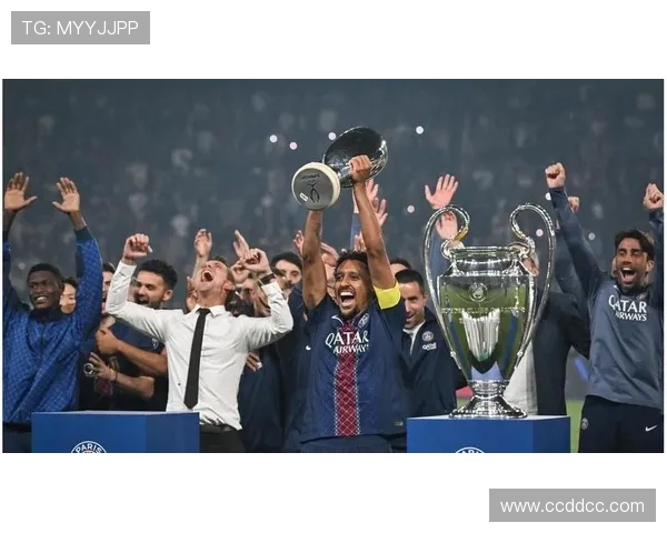 朗斯5-0大胜巴黎施压大巴黎